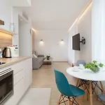 8era Business Executive Rotermanni Apartment *