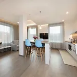 8era Business Executive Rotermanni