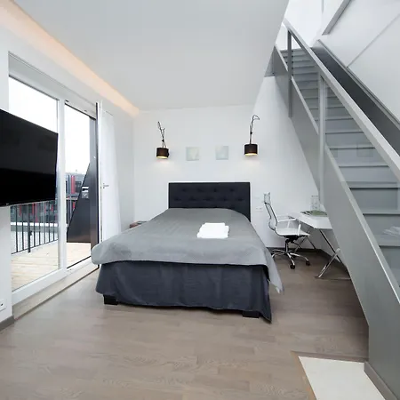 8era Business Executive Rotermanni Apartmán *