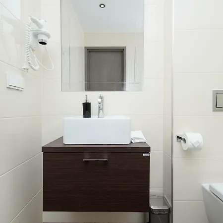 8era Business Executive Rotermanni Apartment *