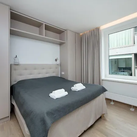8era Business Executive Rotermanni Apartman *