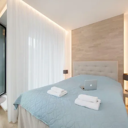 8era Business Executive Rotermanni Apartman *