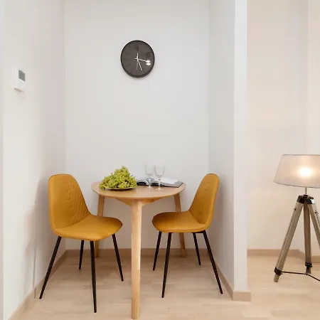 8era Business Executive Rotermanni Apartmán *