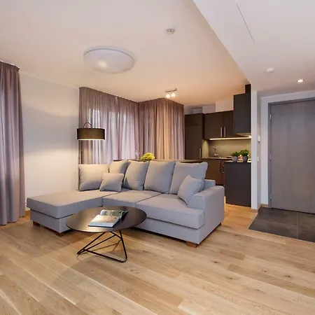 8era Business Executive Rotermanni Apartmán *
