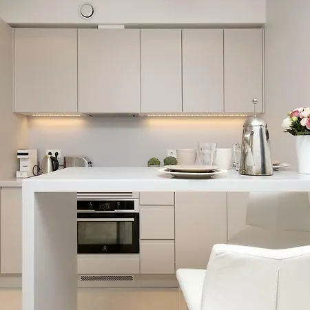 8era Business Executive Rotermanni Таллин