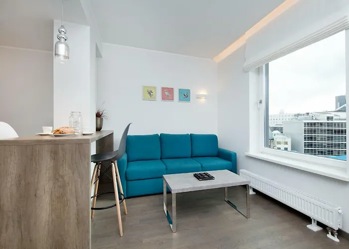 8era Business Executive Rotermanni *