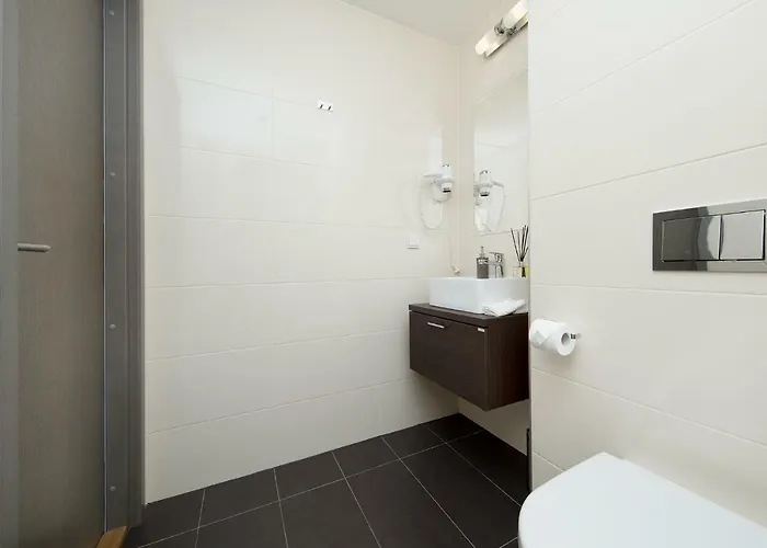 8era Business Executive Rotermanni * Tallin