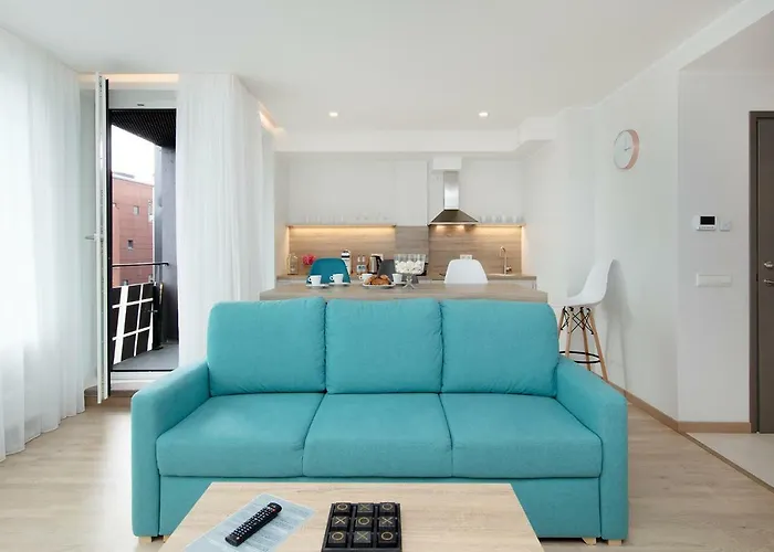 8era Business Executive Rotermanni